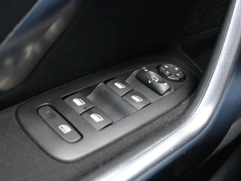 Peugeot 2008 1.2 PureTech Allure 110PK EAT6 Automaat afbeelding 16