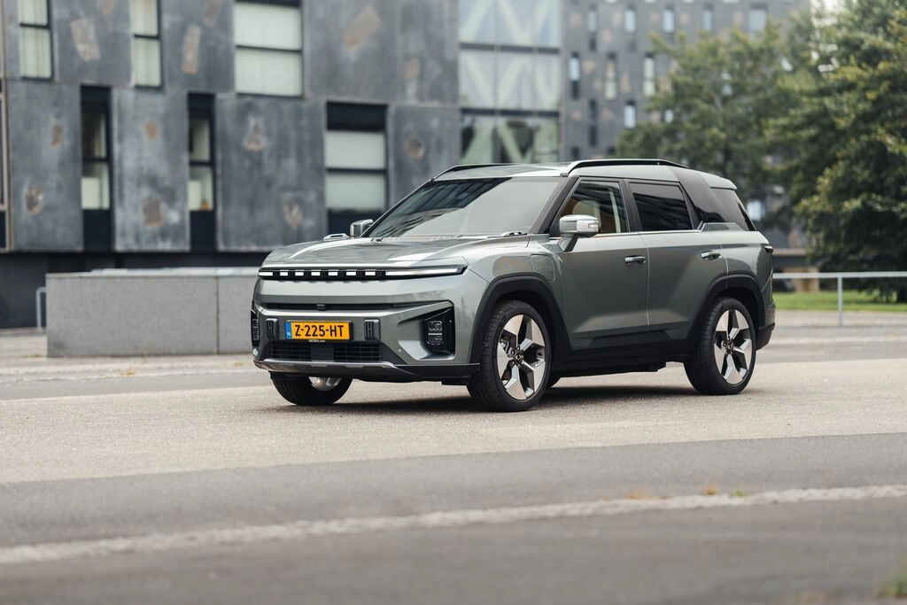 KGM Torres EVX Auto Versteeg Buurman (7).jpg